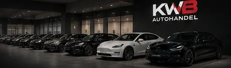 Rząd samochodów Tesla w salonie KWB-Autohandel